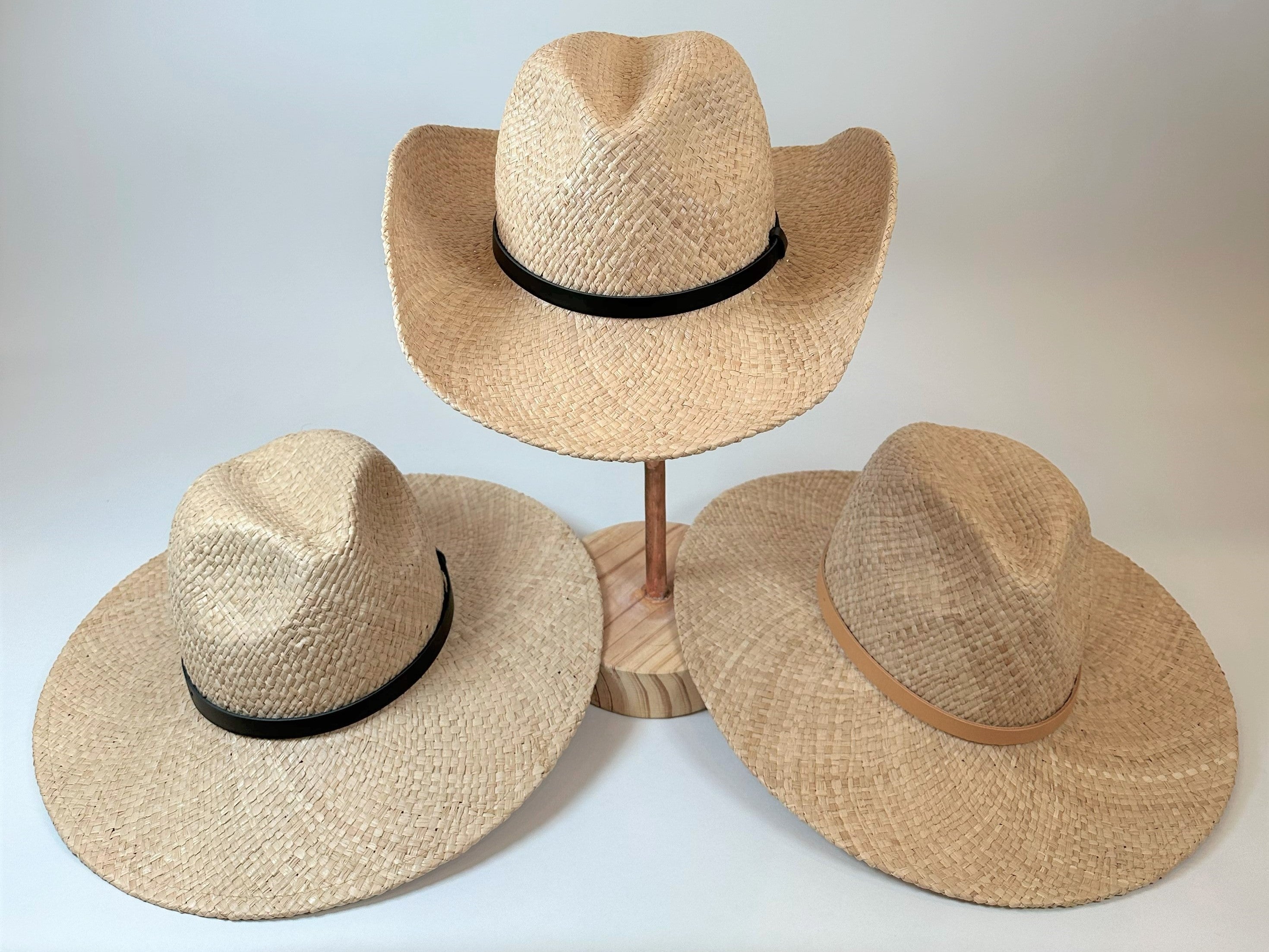 collection of 3 straw hats