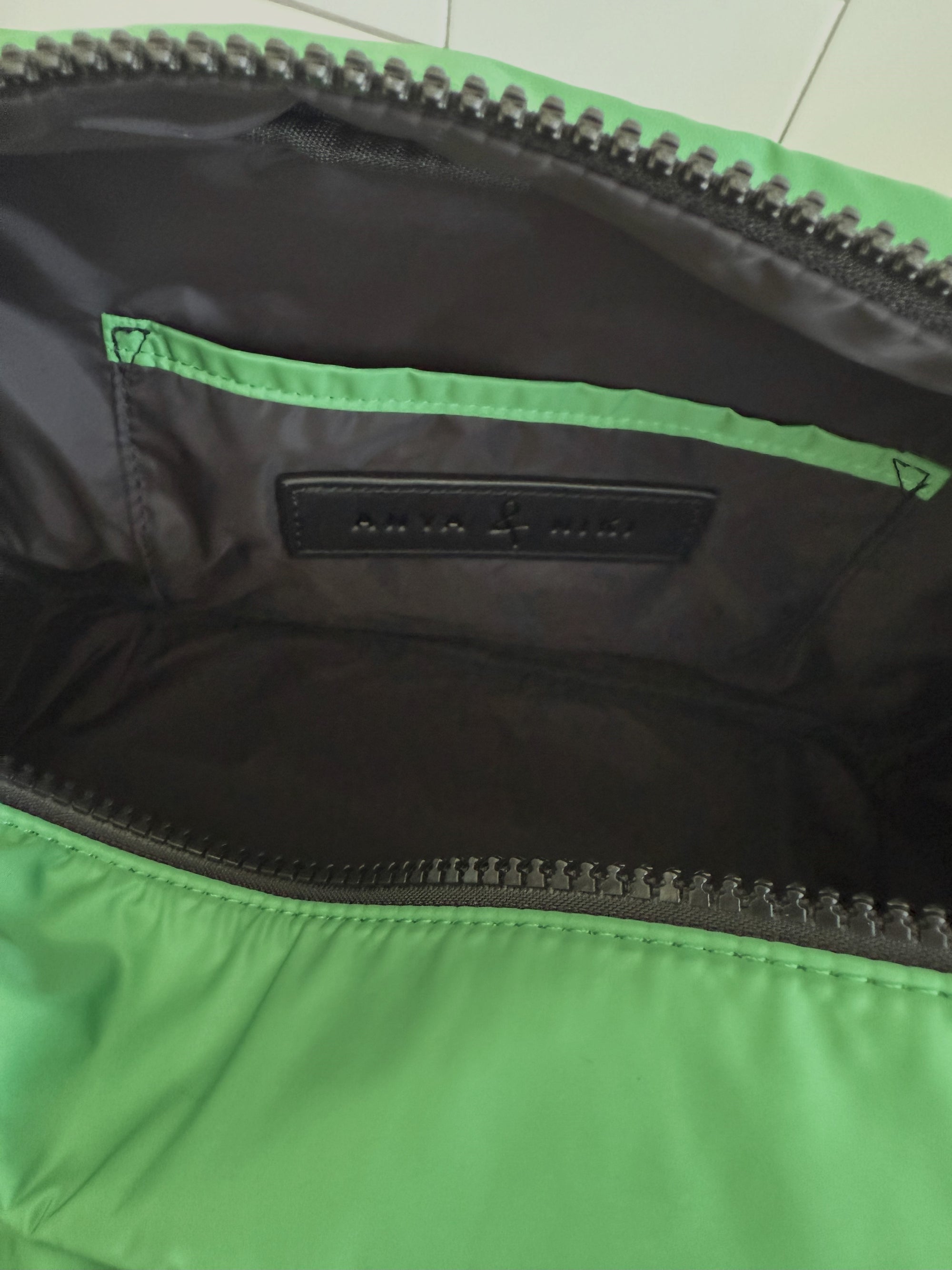 The Hudson Pouch Lime Green